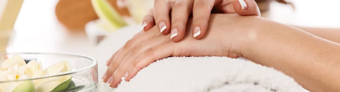 LES FAUSSES BONNES IDEES DE LA MANUCURE